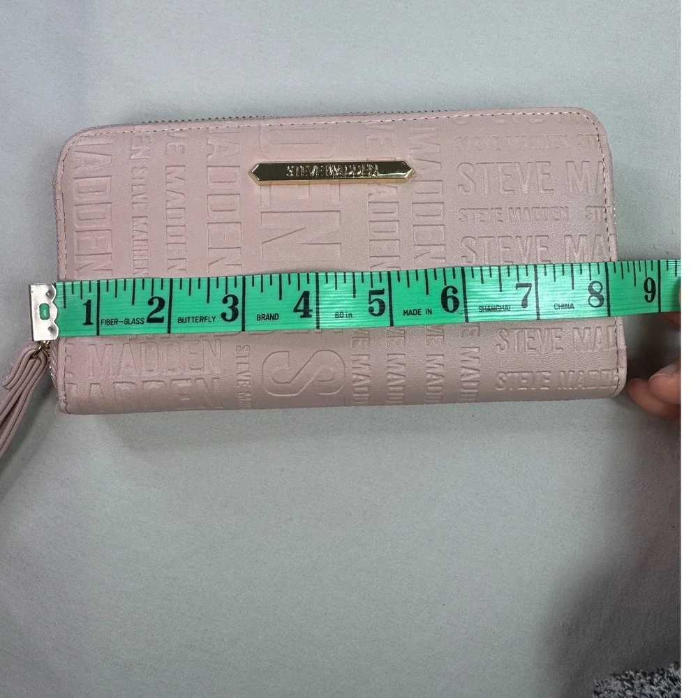 Steve Madden Womens Pink Embossed Logo Zip Around Wristlet Wallet Gold Hardware